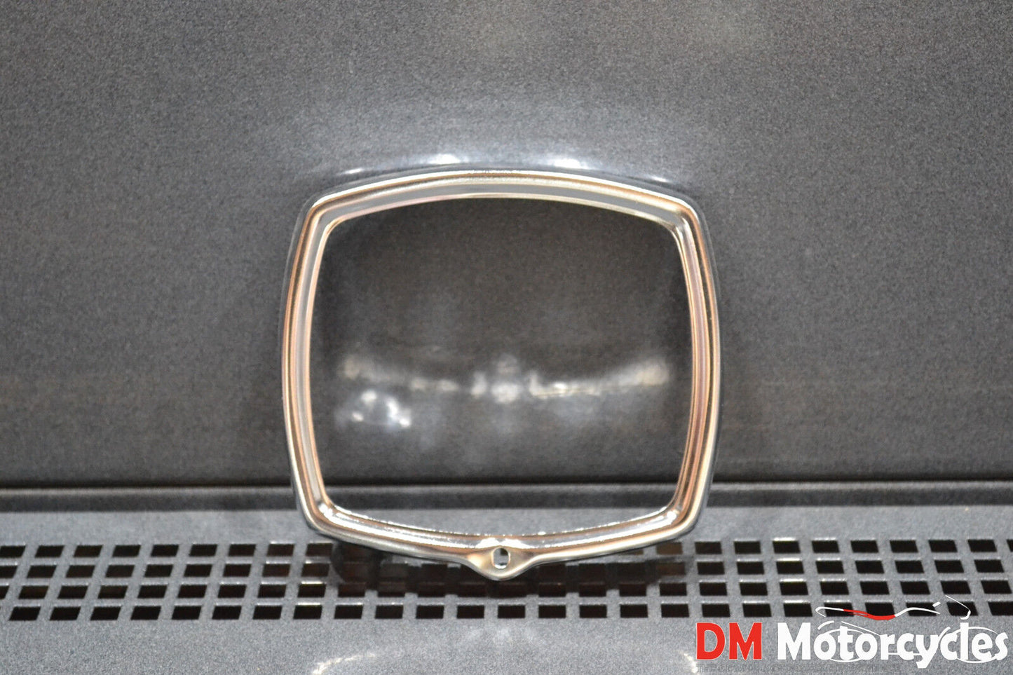 Yamaha genuine nos v50 v70 v80 mate headlight rim pn 3e1-84115-10