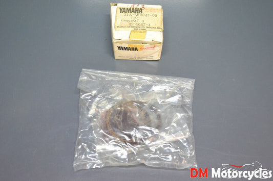 Yamaha genuine nos front and rear caliper seal kit pn 31a-w0047-00