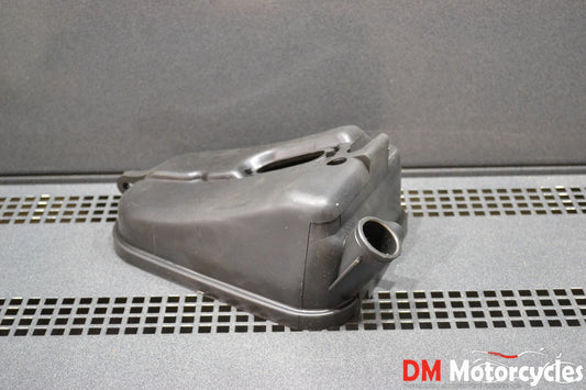 Yamaha genuine nos v80 mate airbox case pn 18a-14411-00-00