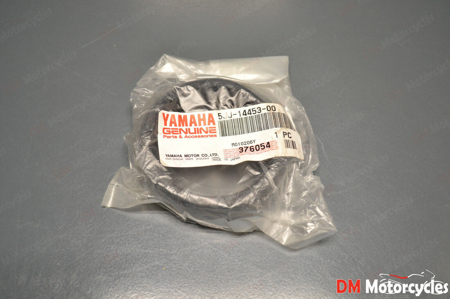 Yamaha genuine new yzf r1 2000 - 2001 airbox joint pn 5jj-14453-00