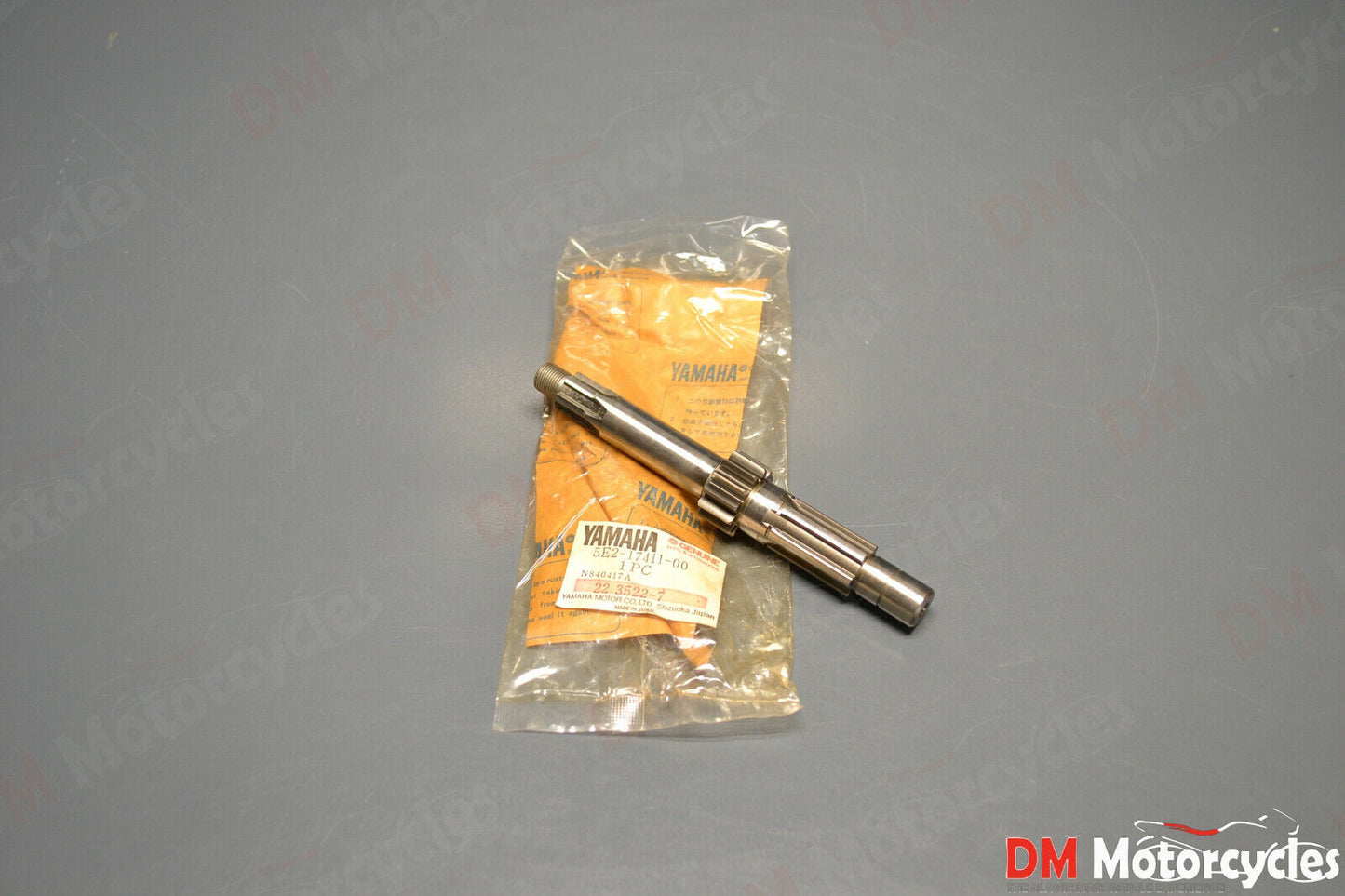Yamaha genuine nos yb 100 yl 2 main axle shaft pn 5e2-17411-00