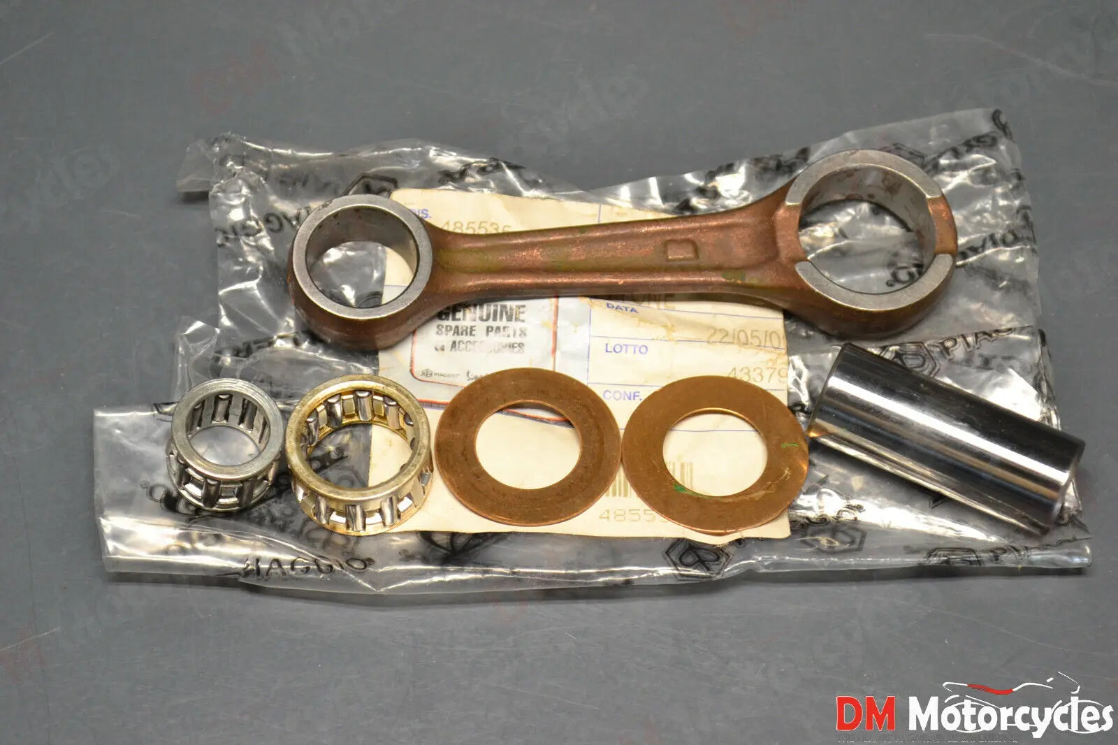 Piaggio genuine new Typhoon Sfera Zip NRG Gilera DNA GP1 50CC Con Rod pn 485535