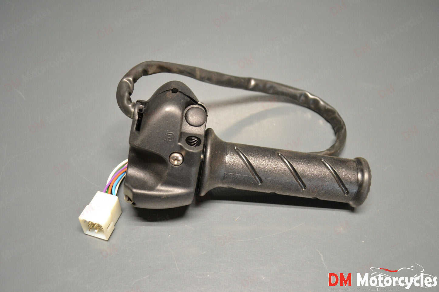 Peugeot genuine new Elystar 125 rh switch gear throttle assy pn 756030