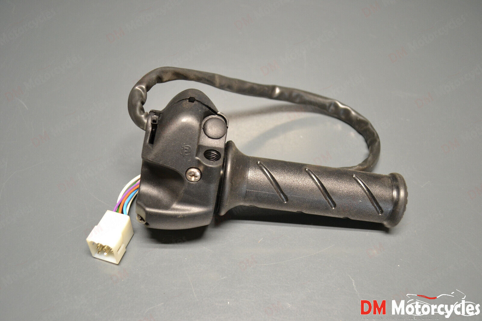 Peugeot genuine new Elystar 125 rh switch gear throttle assy pn 756030