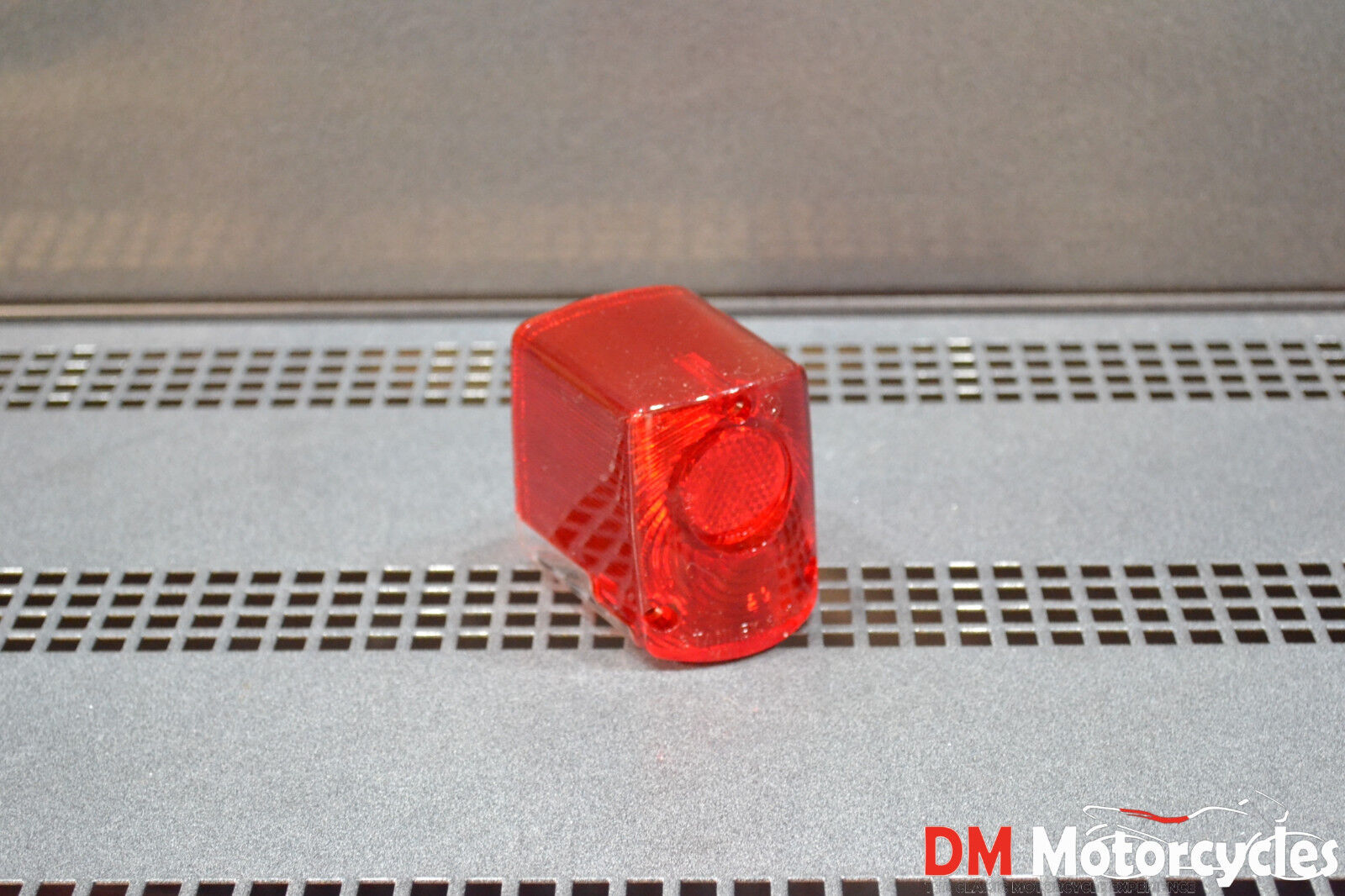 Yamaha genuine nos hs1 ht1 yl1 l2 yl2 yl3 yg5 brake light lens pn 164-84721-00