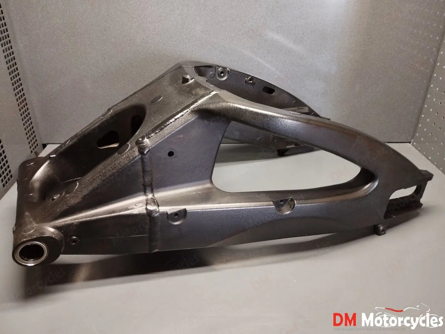 Suzuki genuine used GSX-S1000 swingarm swing arm with bearings