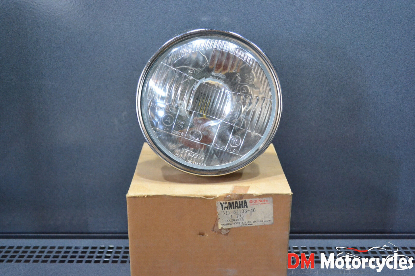 Yamaha genuine nos dt 80mx dt 80 headlight pn 5j1-84103-40