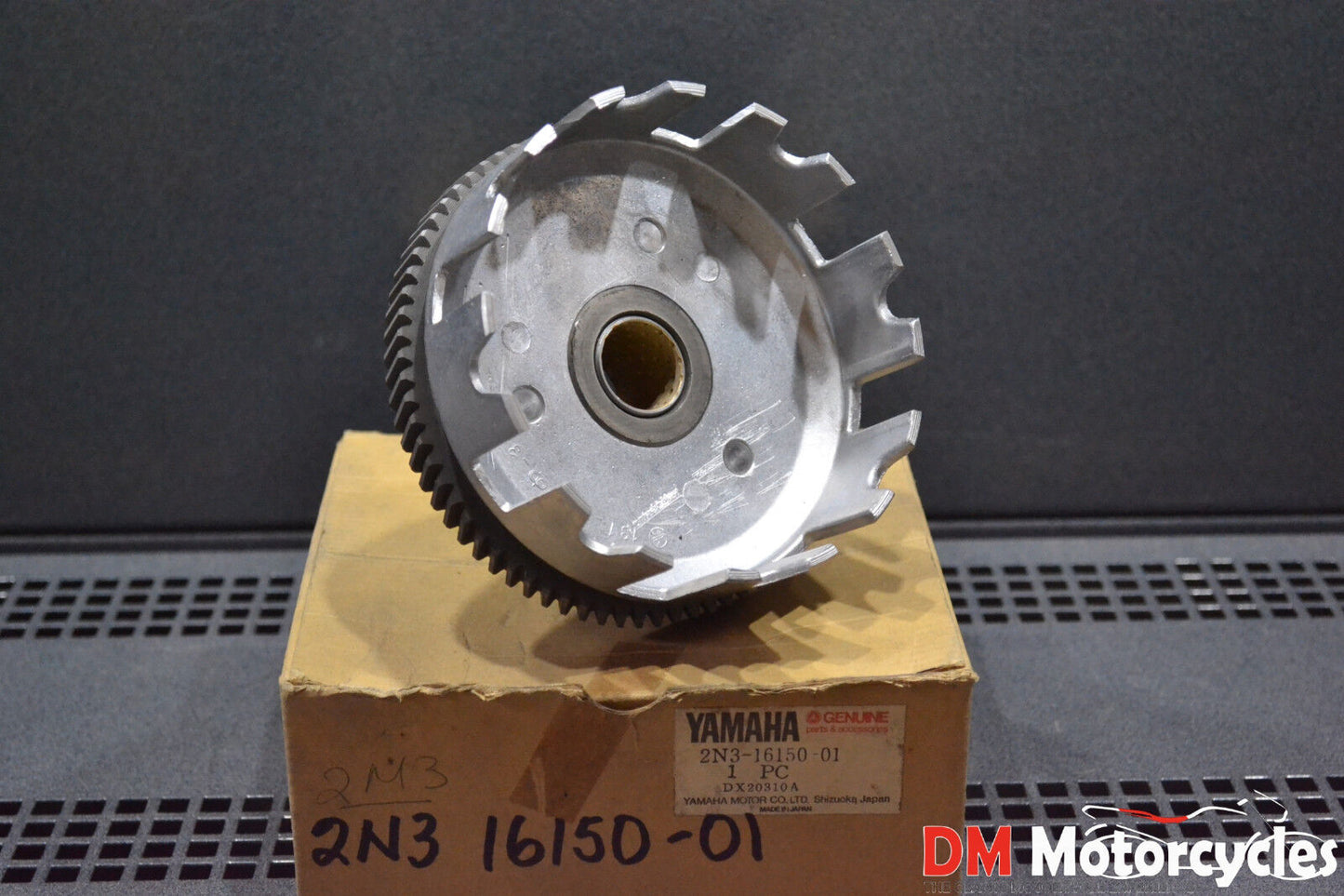 Yamaha genuine nos yb 100 clutch basket primary driven gear pn 2n3-16150-01