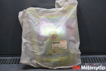 Yamaha genuine nos xt 125 xt 200 82 - 82 rear fender frame pn 15a-21670-00