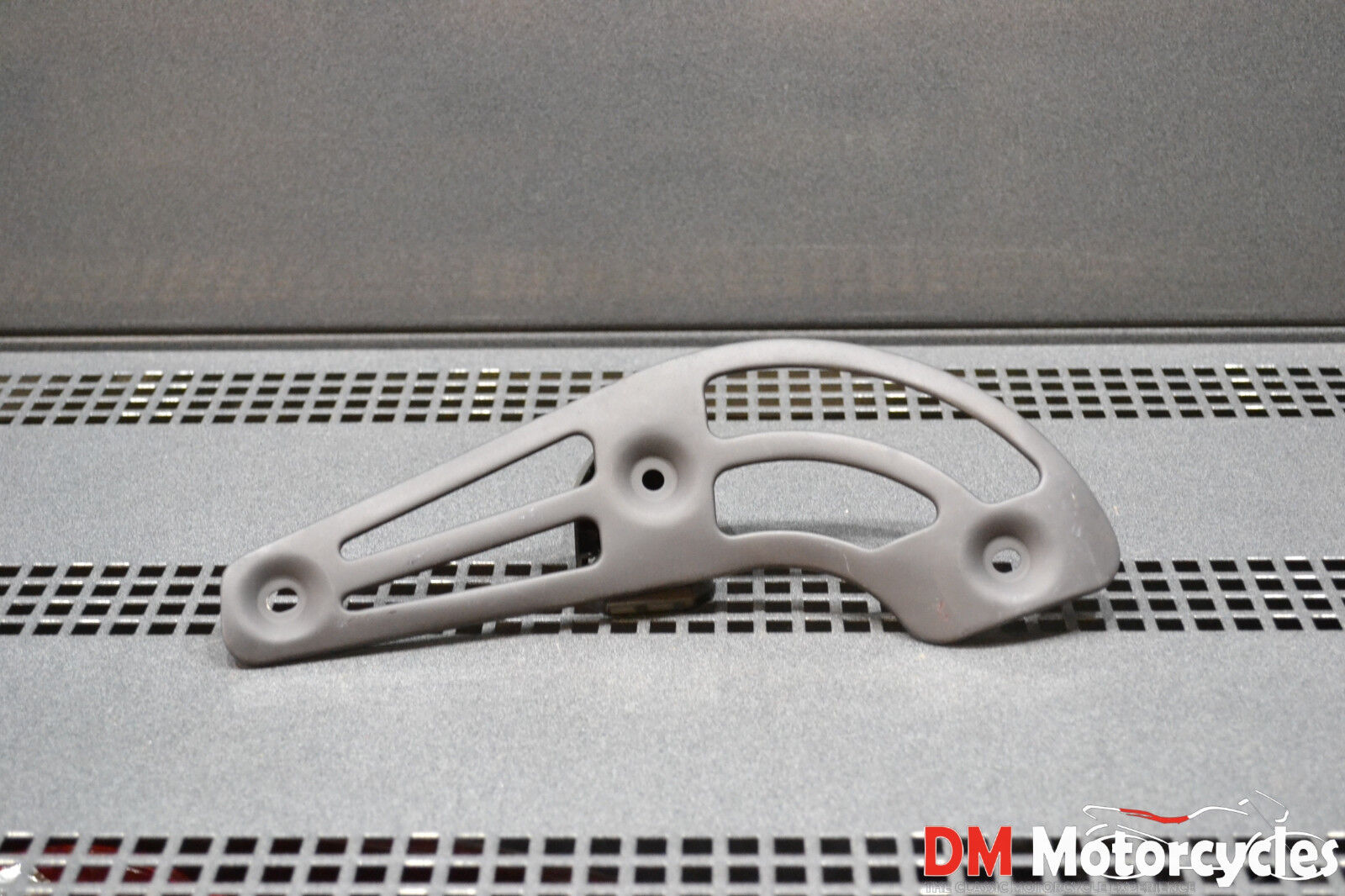 Yamaha genuine nos dt175 dt 175 91 - 93 exhaust header protector pn 18g-14718-00