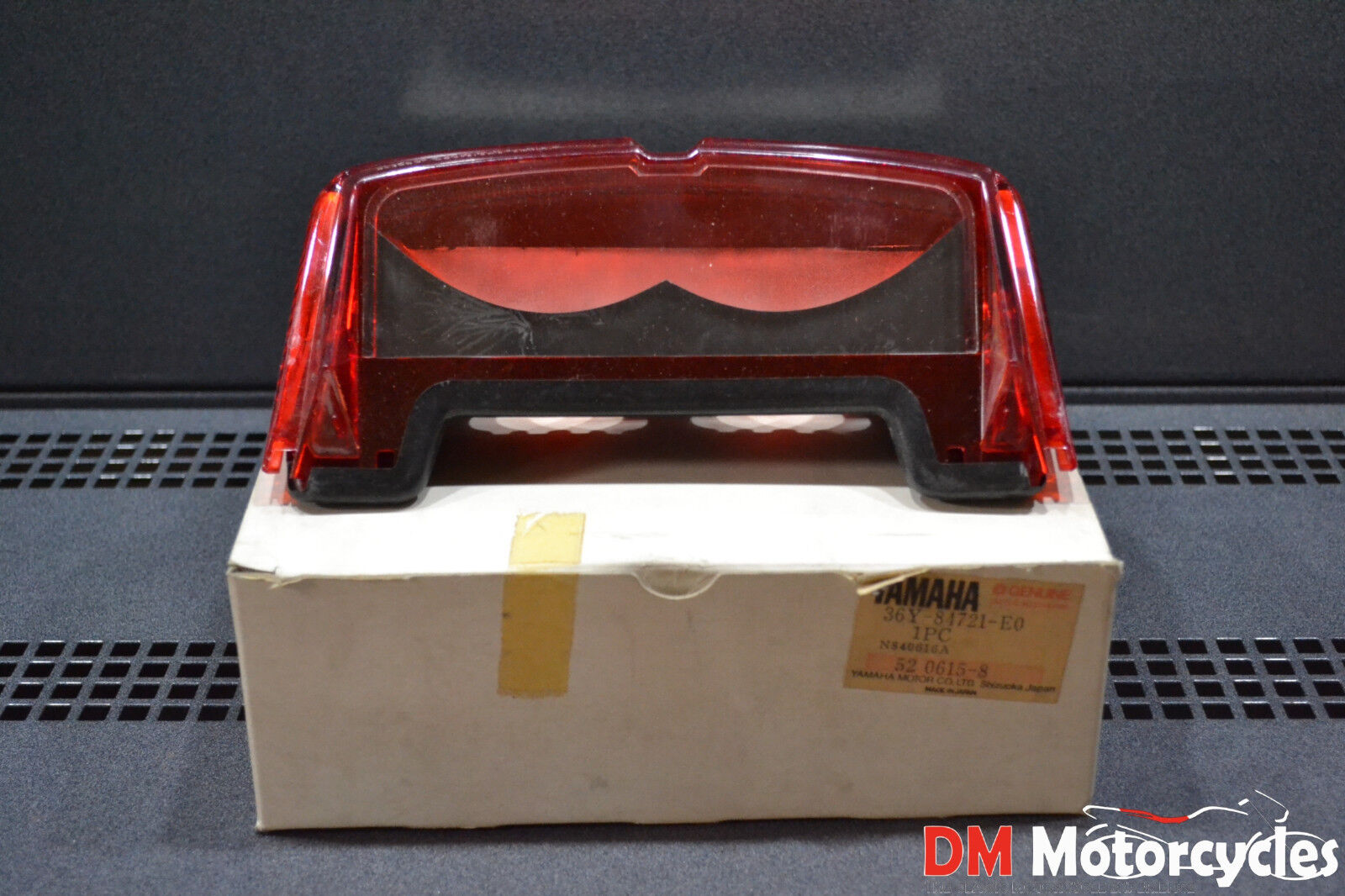 Yamaha genuine nos fj1100 fj 1100 1985 tail light lens assy pn 36y-84721-e0