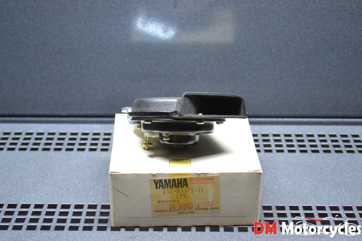Yamaha genuine nos l1 yl2 ycs1 6v horn pn 132-83371-11