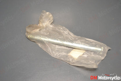 Yamaha genuine nos xt 350 250 rear wheel axle pn 42u-25381-00