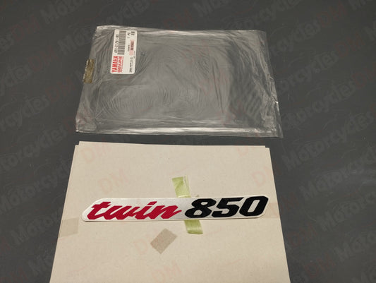 Yamaha oem new emblem 1 'twin 850' for tdm 850 '2000 pn 4tx-21781-b0