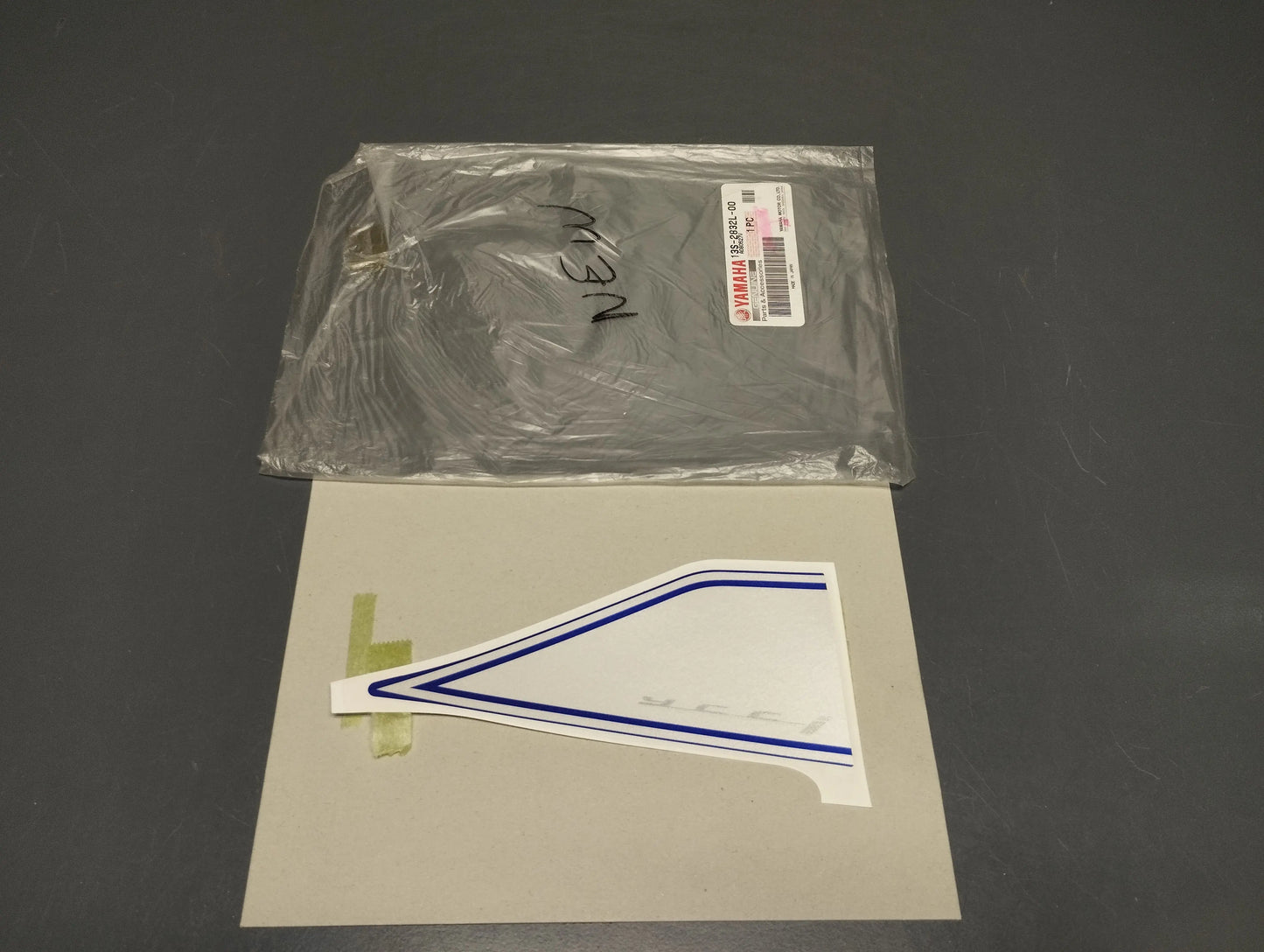 Yamaha oem new cowling 1 graphic 13 for yzf r6 2008-2011 pn 13s-2832L-00