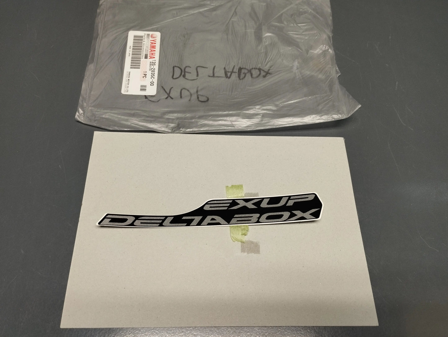 Yamaha oem new emblem 2 for yzf r6 2002 pn 13s-2835c-00
