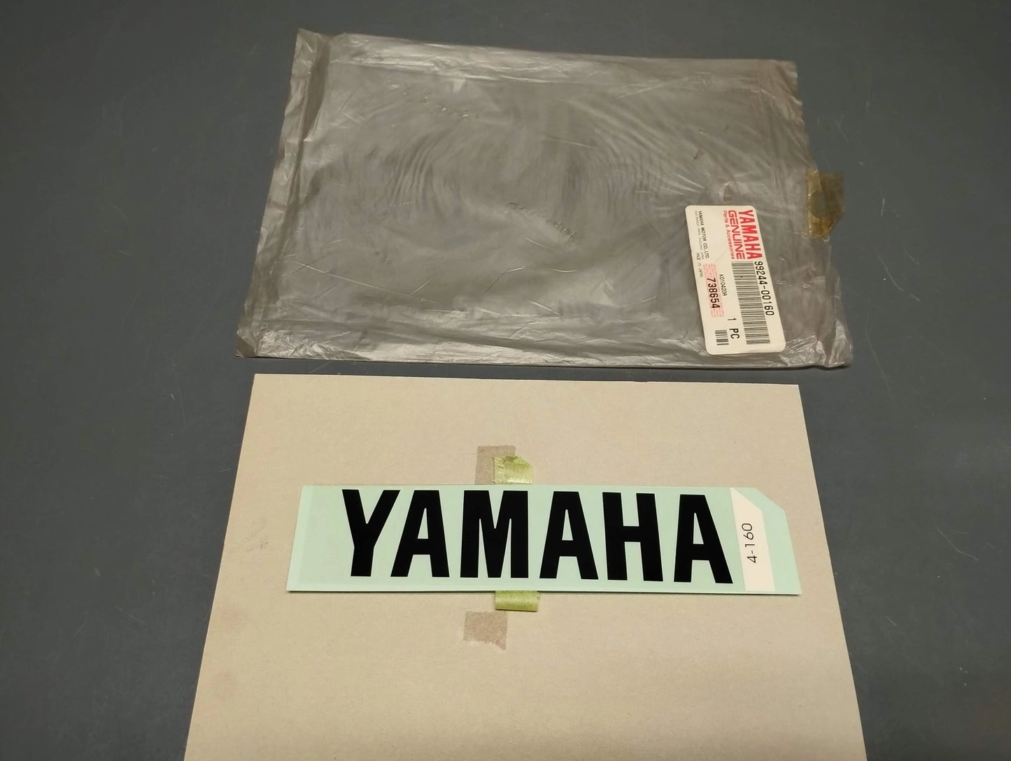 Yamaha oem new emblem for xjr 1300 2013 ttr 230 2005 ttr 225 2003 2004 pn 99244-00160