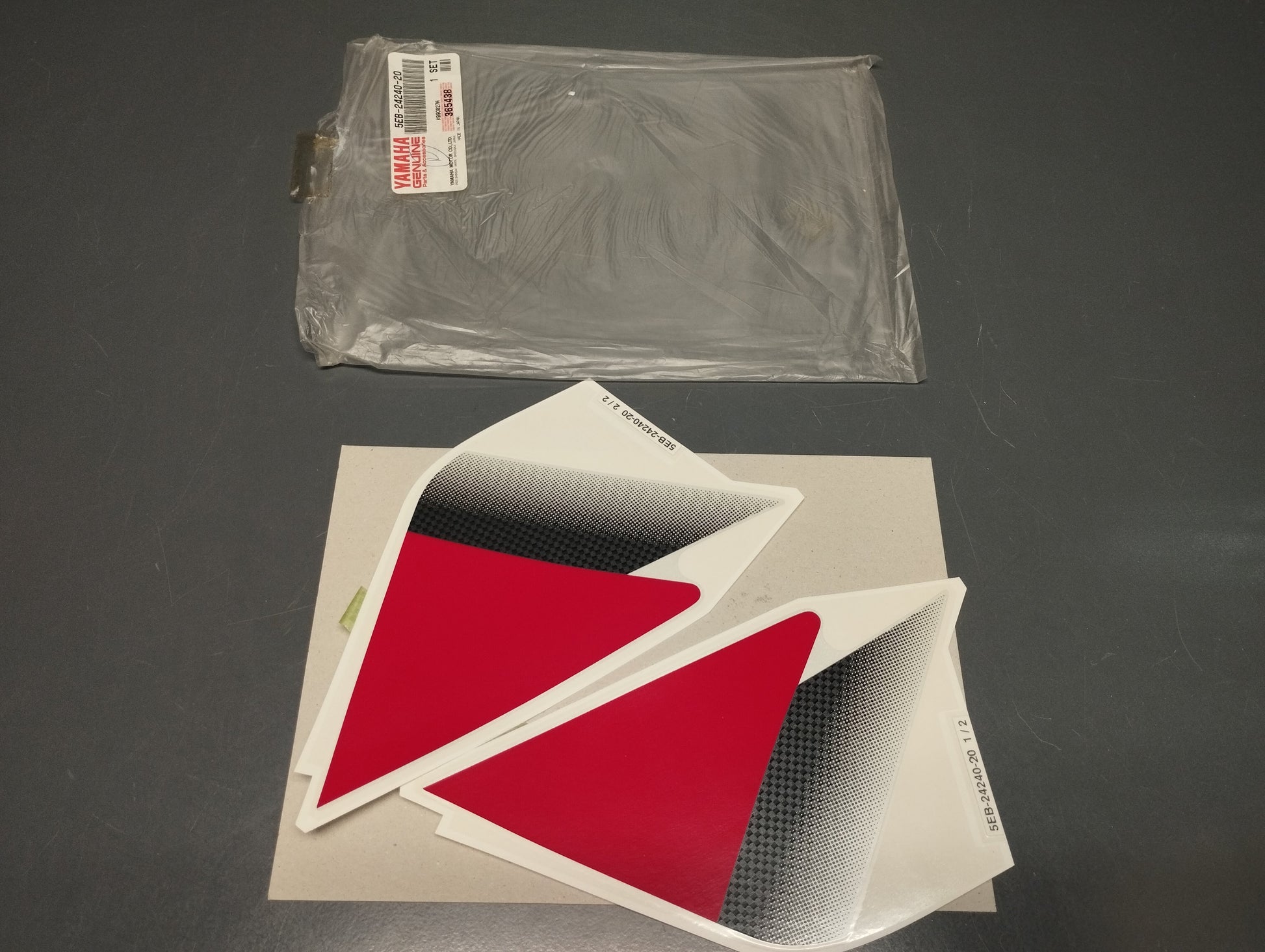 Yamaha genuine new yzf r6 2000 graphic set sticker decal pn 5eb-24240-20