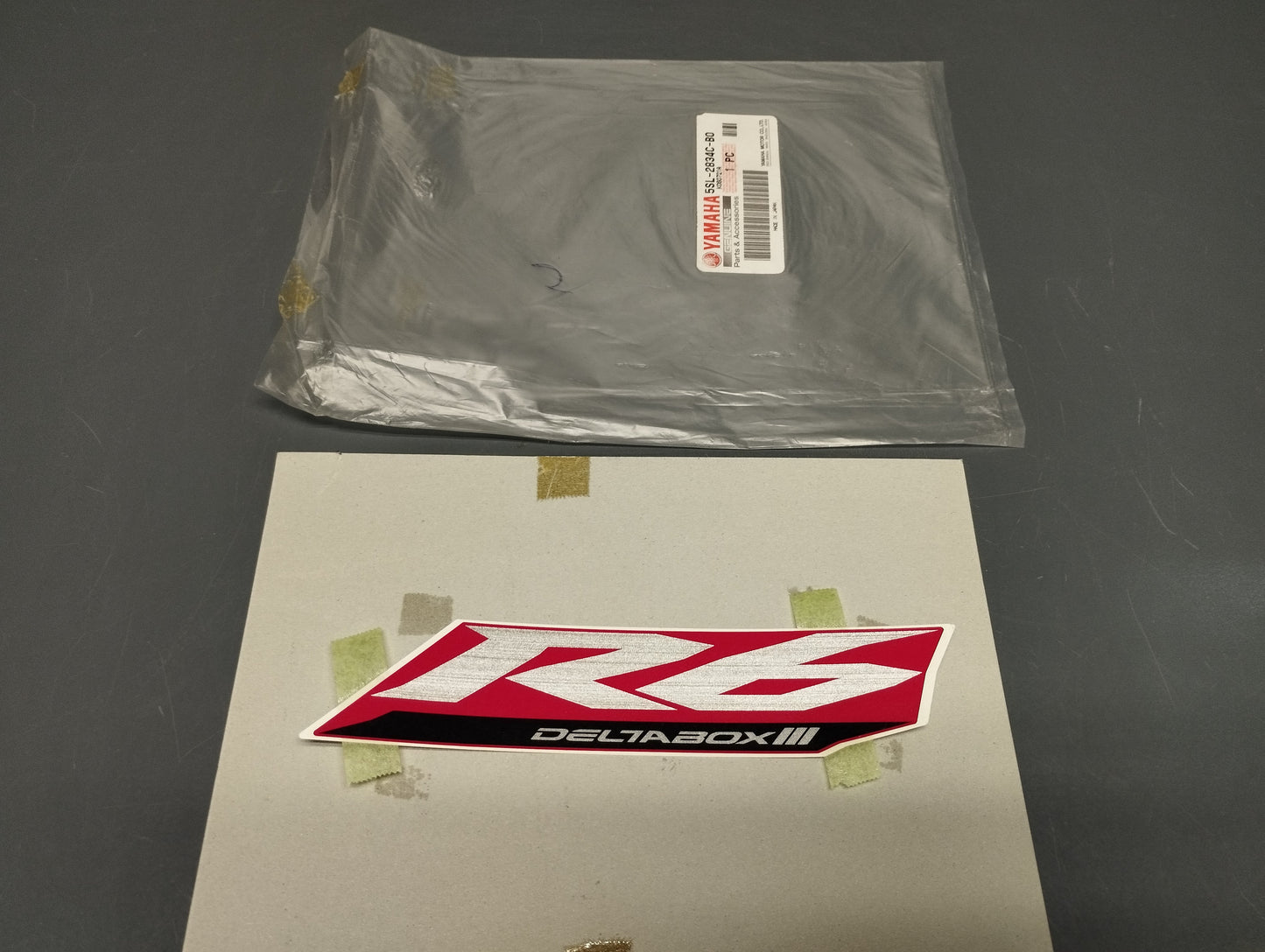 Yamaha genuine new yzf r6 2005 emblem 1 sticker decal pn 5sl-2834c-b0