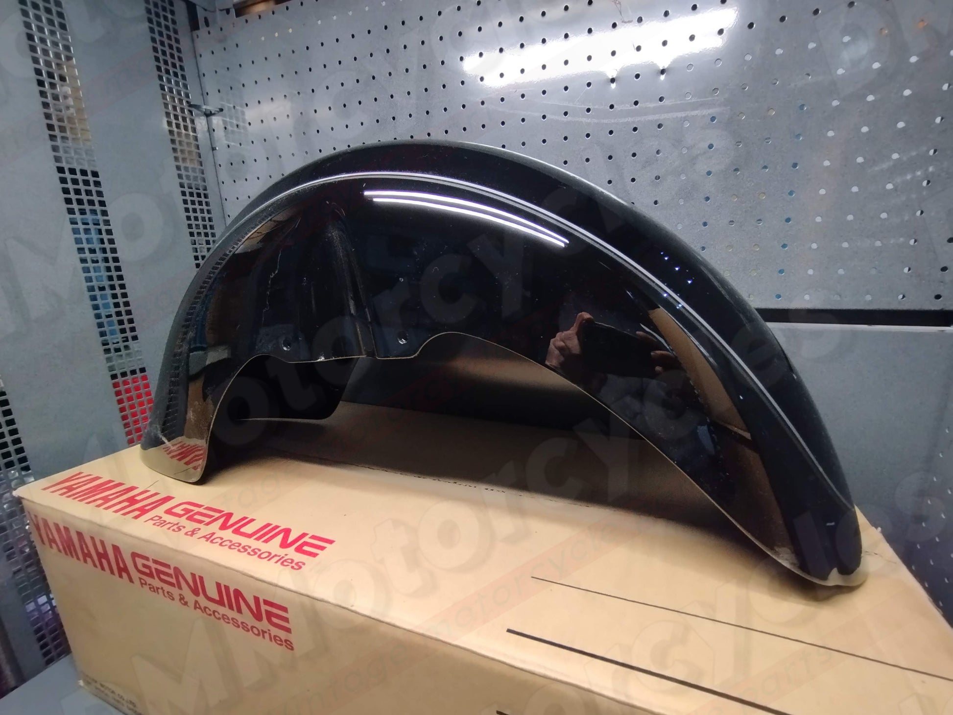 Yamaha genuine new XVZ 1300 Royal Star front fender pn 4nk-y2150-h0-33