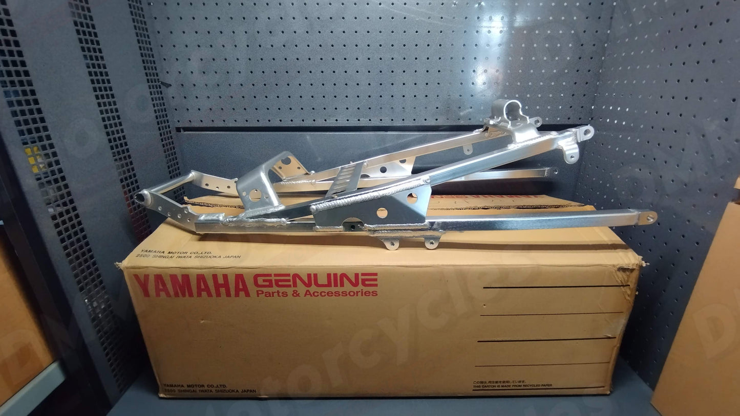 Yamaha genuine new YZF R6 2001 2002 subframe pn 5eb-21190-01