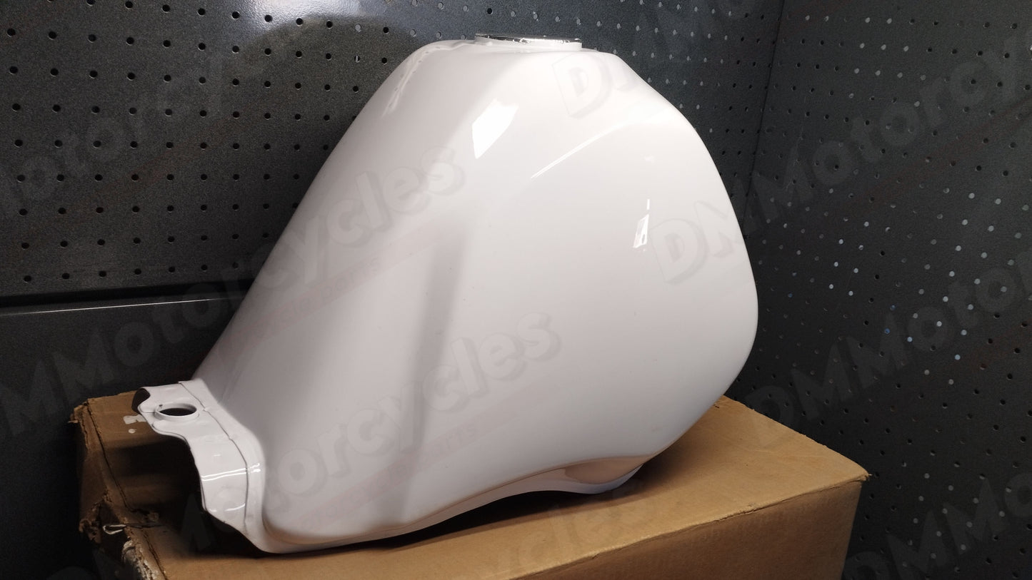 Yamaha genuine new xt350 1998 fuel petrol tank pn 30x-24110-g0-07