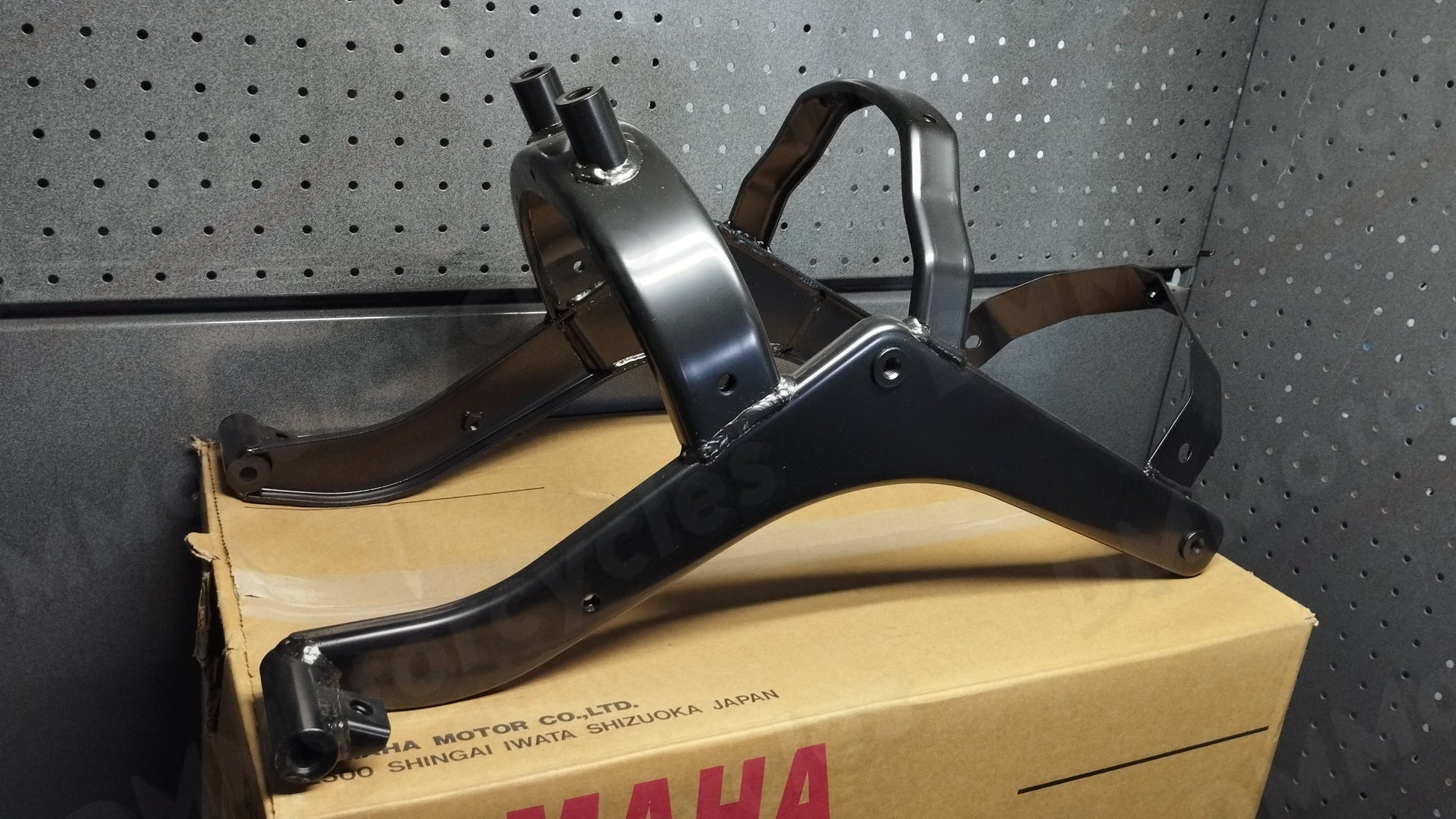 Yamaha genuine new xvz 1300 royal star fender sub frame pn 4NK-21190-00