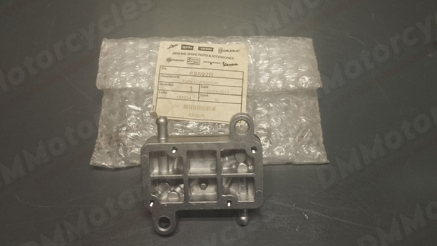 Piaggio genuine new runner 50 125 180 hexagon 125 150 typhoon 125 fuel pump part pn 82592r