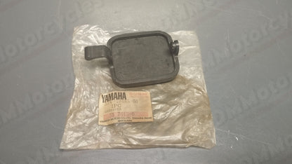 Yamaha genuine new DT125 SR125 TTR225 TW200 TW225 XT225 XT250 XT350 XV500 lid pn 55v-28185-00