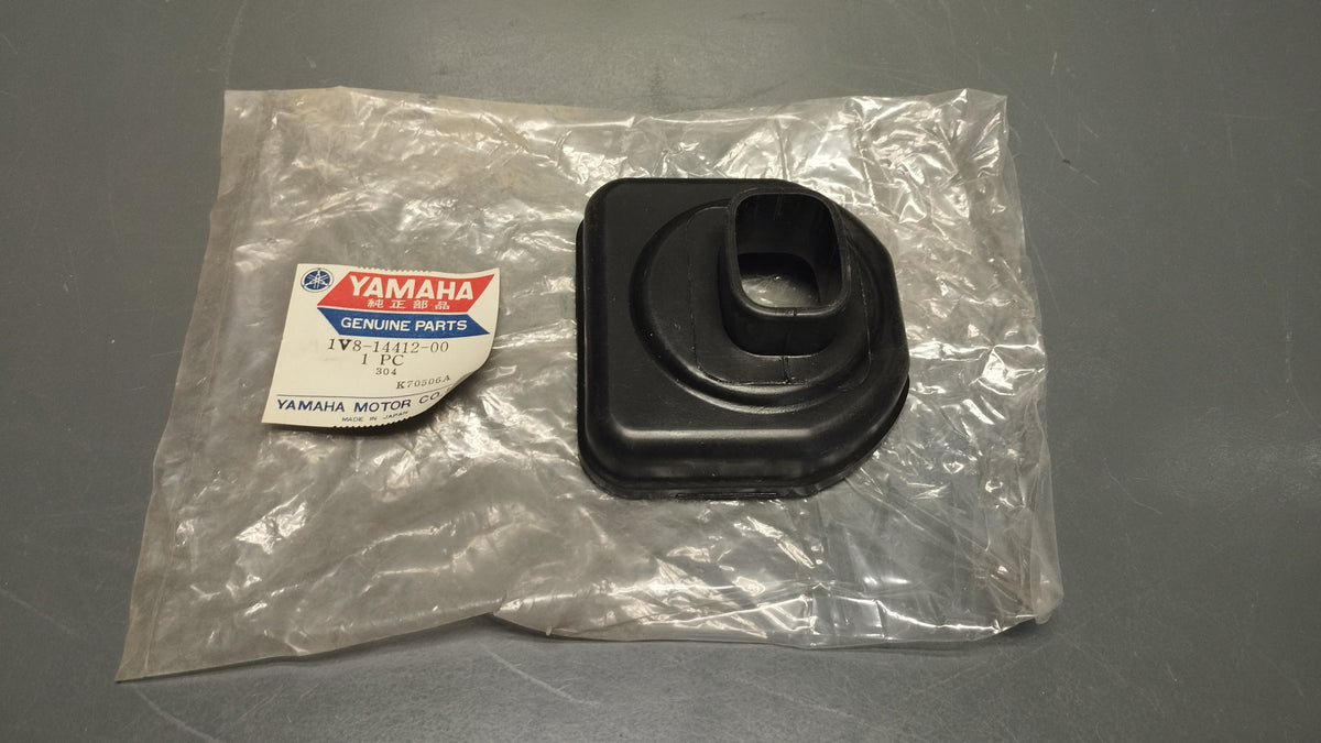 Yamaha genuine nos lb50 lb80 chappy air box case cover pn 1v8-14412-00