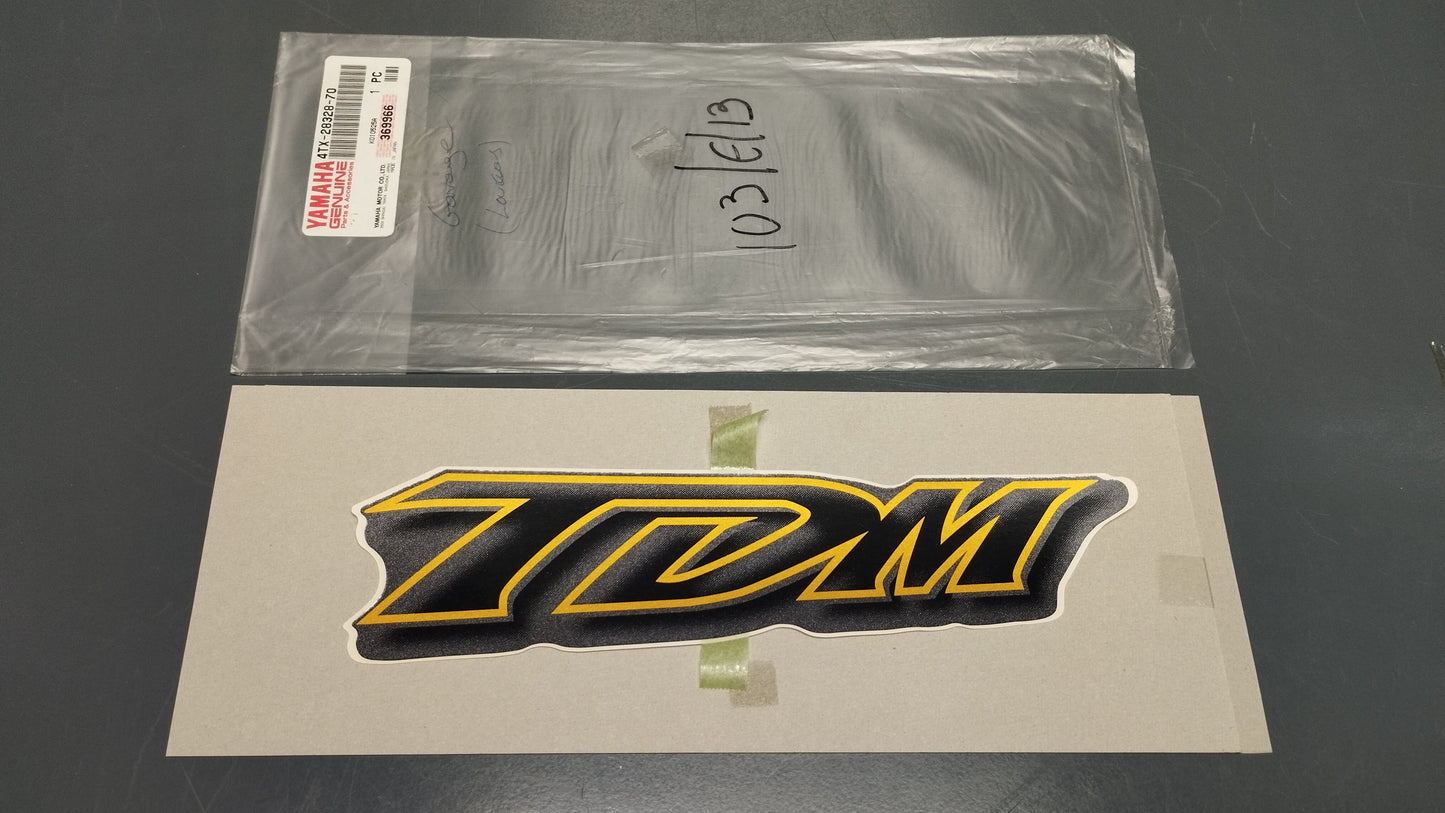 Yamaha genuine new tdm 850 2000 emblem decal pn 4tx-28328-70