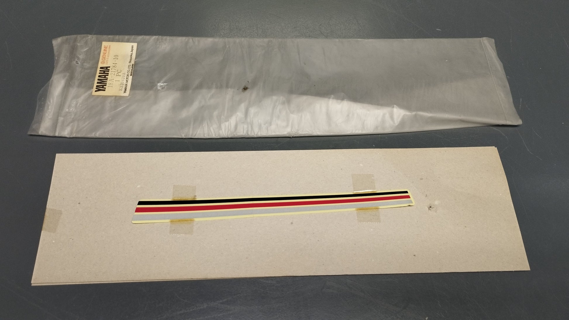 Yamaha genuine nos v80 v50 mate decal pn 18a-21784-10