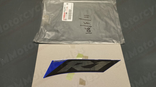 Yamaha genuine new yzf r1 2003 emblem 1 sticker decal pn 5pw-2834c-10 - Www.dm-motorcycles.com