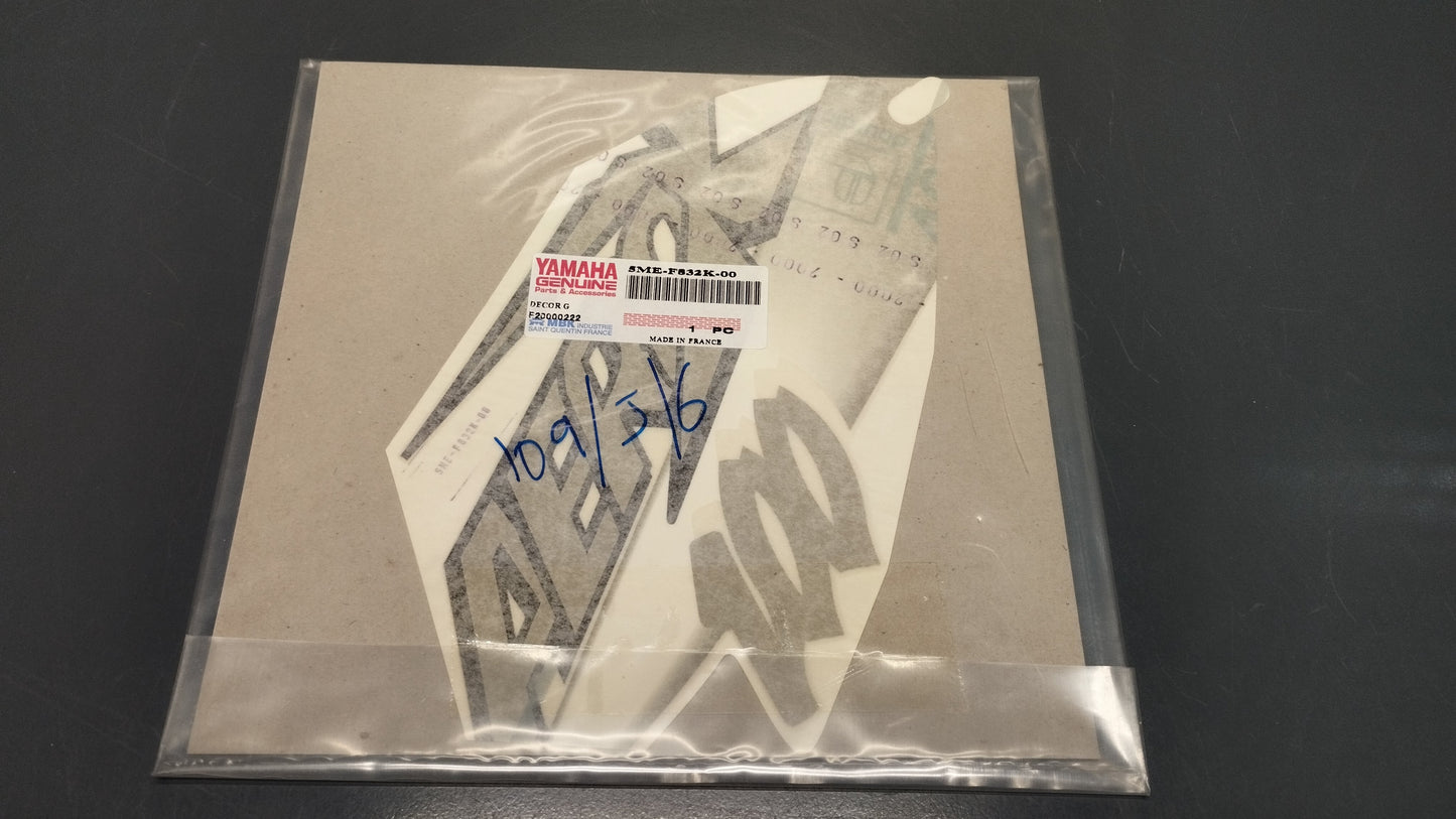 Yamaha genuine new yq100 2000 2001 aerox graphic 12 decal pn 5me-f832k-00