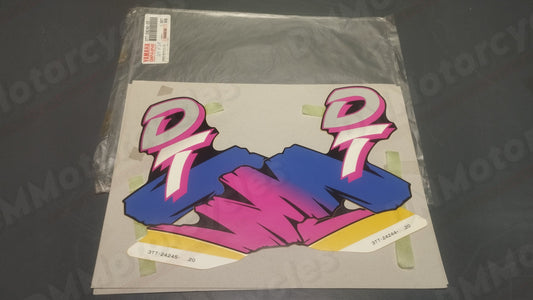 Yamaha genuine new dt175 fuel tank graphic set decal pn 3tt-24240-20 - Www.dm-motorcycles.com