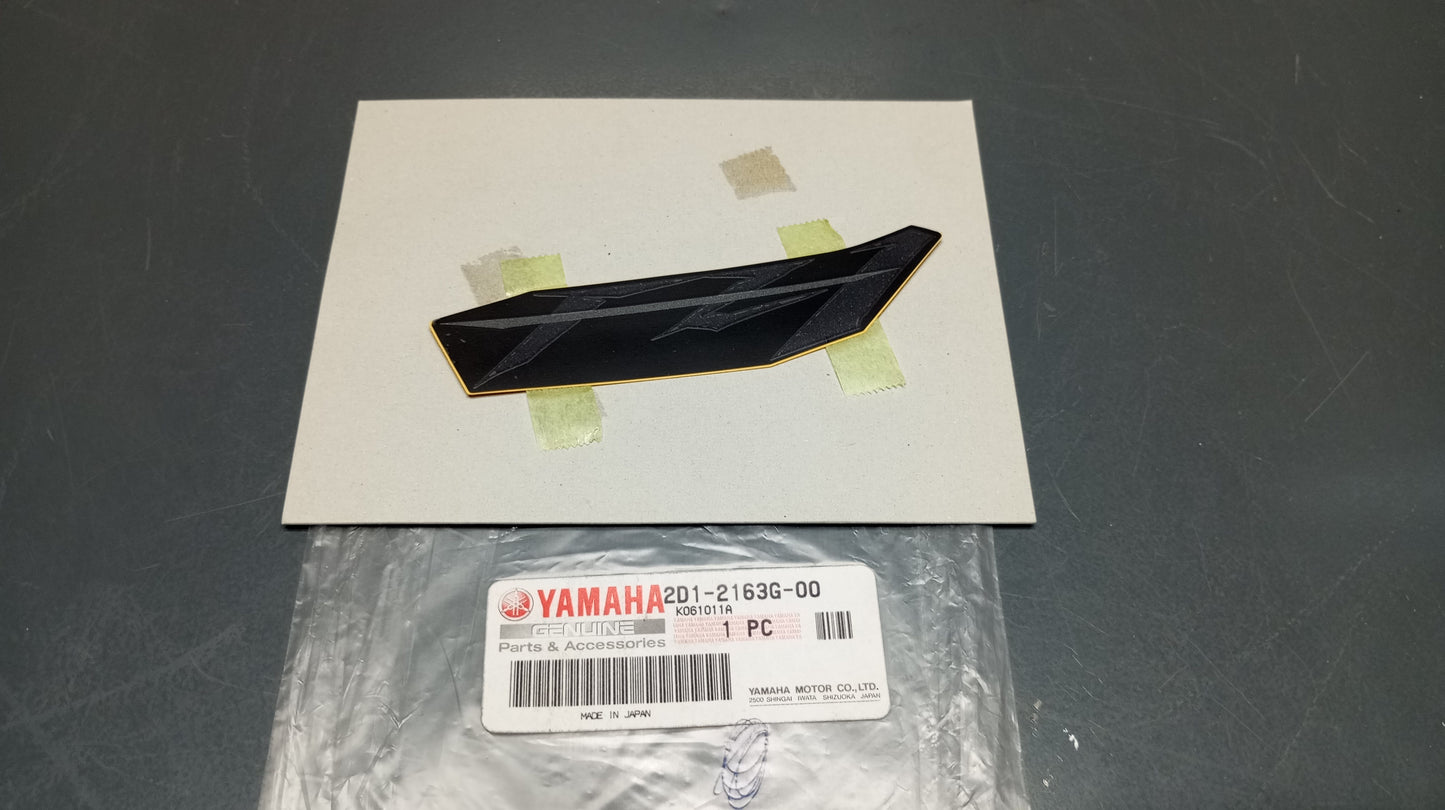 Yamaha genuine new fz1 fazer 2006 2007 emblem 1 sticker decal pn 2d1-2163g-00