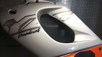 Yamaha genuine new yzf600r thundercat 1998 99 left side cowling pn 4tv-y283u-r0-8x
