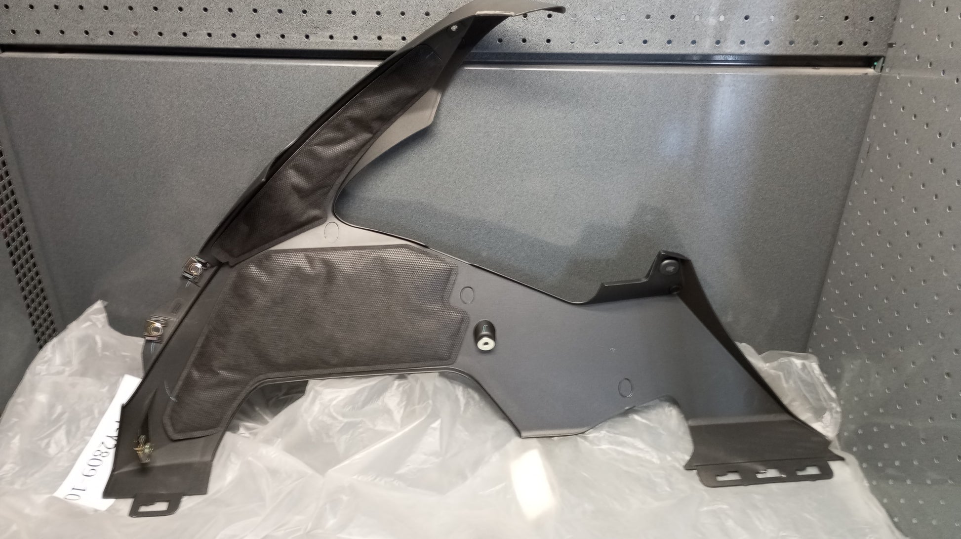 Yamaha genuine new yzf r1 2004 lower right under cover cowling 5vy-y2809-10-p0