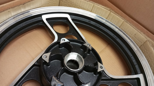 Yamaha genuine nos fj600 1984-90 xj600 1984-91 rear cast wheel rim pn 33m-25338-20-98