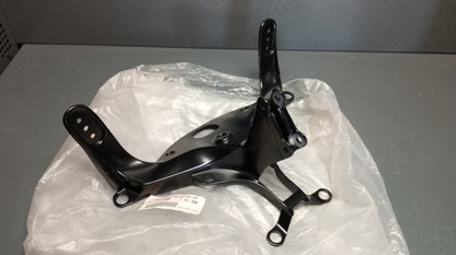 Yamaha genuine new yzf r1 2004 - 2006 fairing stay bracket pn 5vy-28356-00