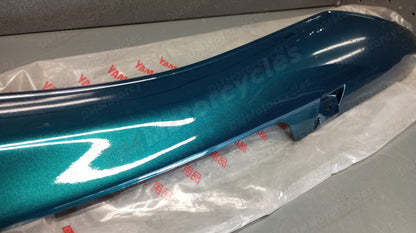 Yamaha genuine new yp125 majesty 1998 mole 1 left body panel pn 5ca-f7496-00-p4