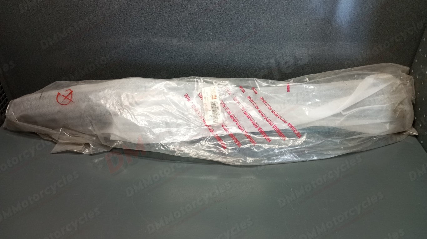 Yamaha genuine new yp125 majesty 1998 right body panel pn 5ca-f7497-00-p4