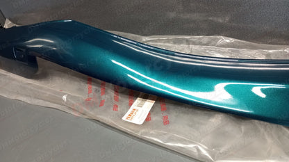 Yamaha genuine new yp125 majesty 1998 right body panel pn 5ca-f7497-00-p4