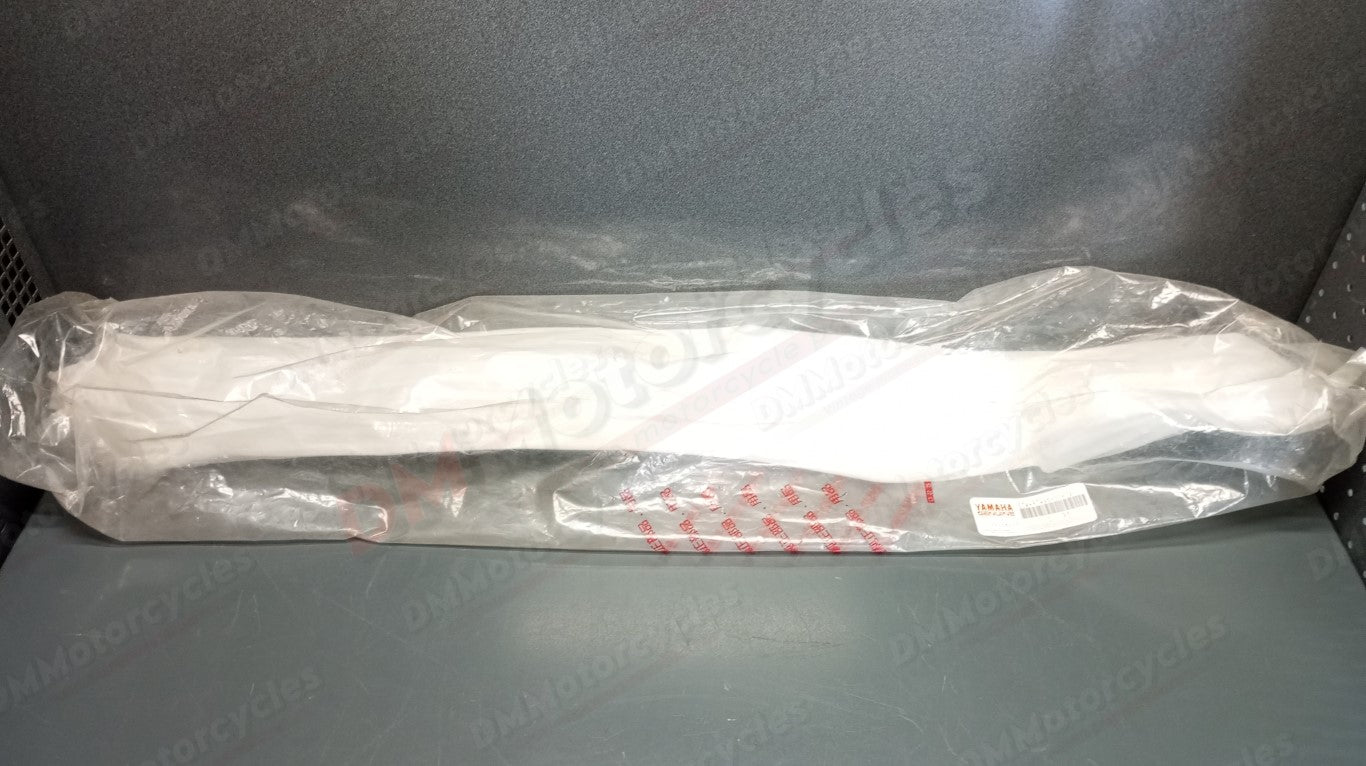 Yamaha genuine new yp125 majesty mole1 left body panel pn 5ca-f7496-00-y9