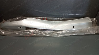 Yamaha genuine new yp125 majesty mole 1 right body panel pn 5ca-f7497-00-1v