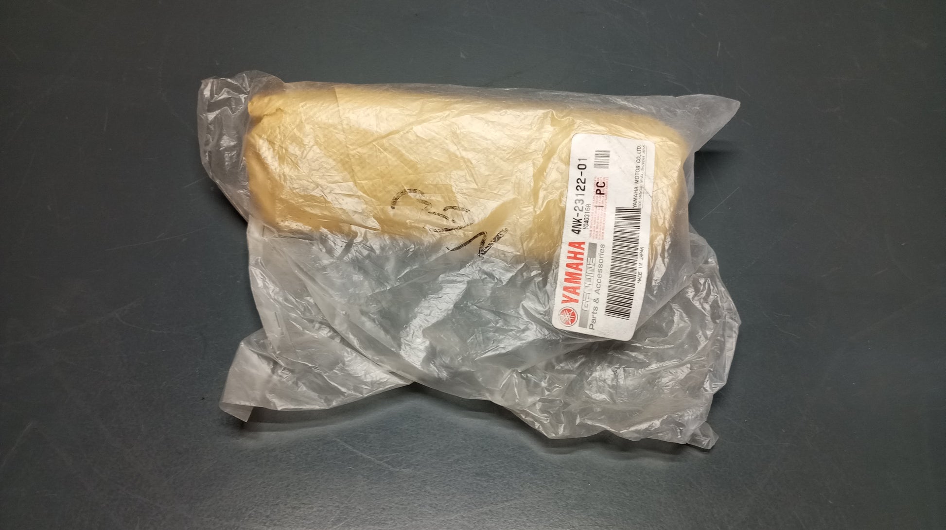 Yamaha genuine new xv1600 1700 xvs1100 650 400 xvz1300 turn signal outer cover pn 4nk-23122-01