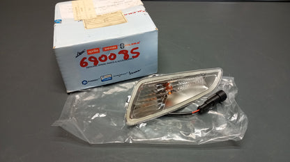Piaggio genuine new vespa primavera sprint 50 2t 4t right front turn signal pn 680085 - Www.dm-motorcycles.com