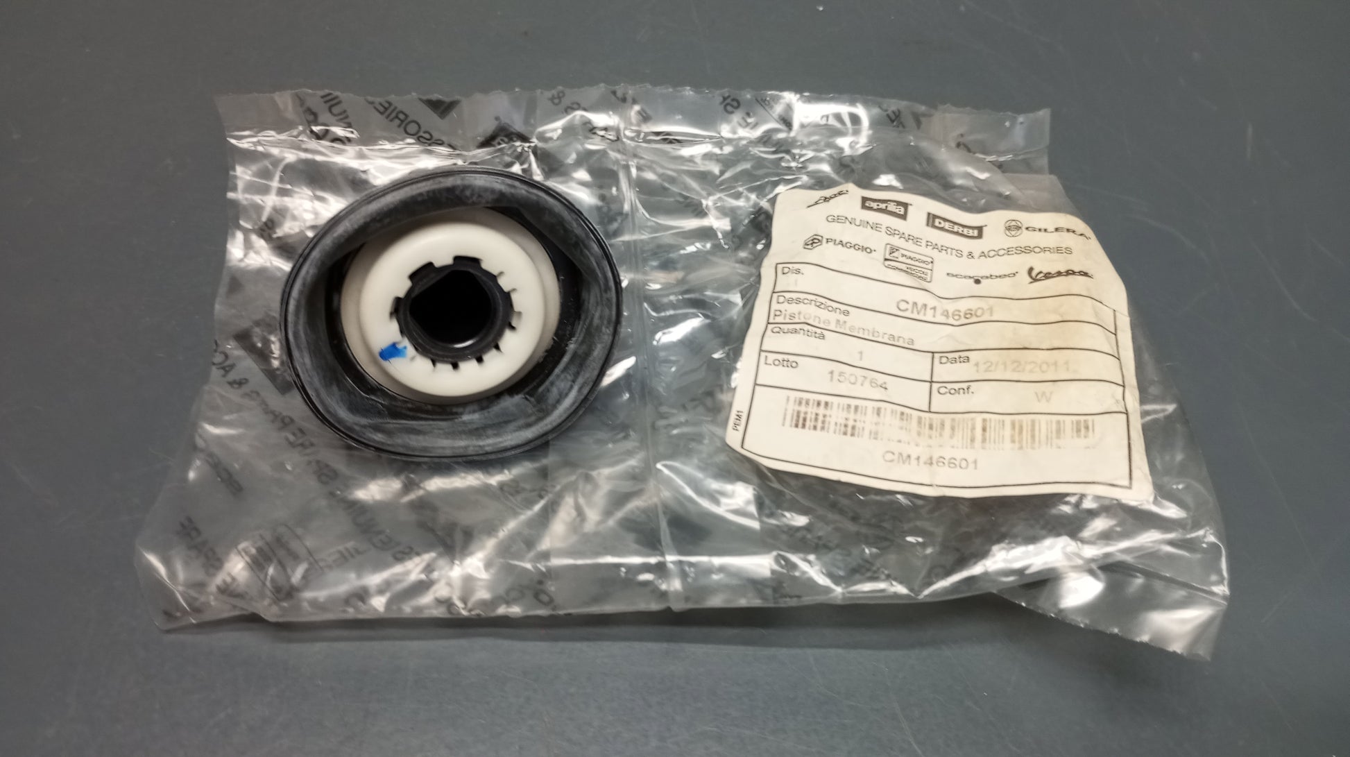 Piaggio genuine new fly new fly liberty zip vespa lxv primavera s sprint carburetor diaphragm pn cm146601 - Www.dm-motorcycles.com