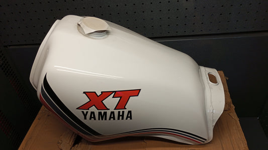 Yamaha genuine new xt 125 200 1983 petrol fuel tank pn 15a-24110-00-02