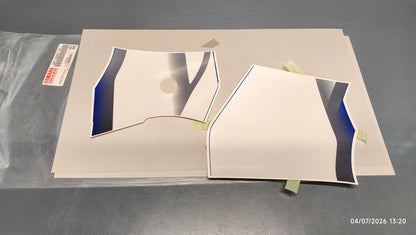 Yamaha genuine new yzf r6 2001 lower cover left side graphic set decal pn 5mt-28301-10